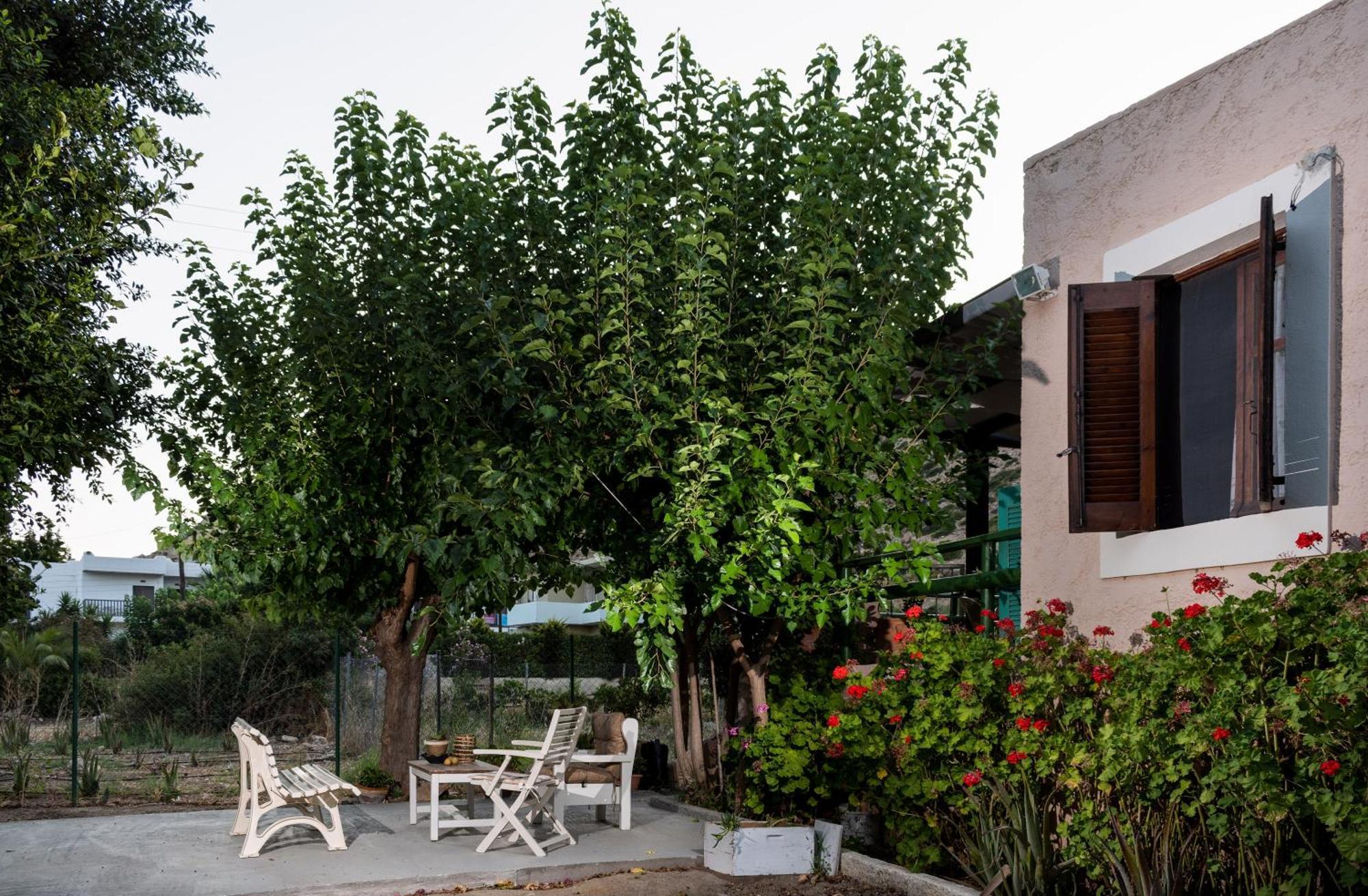 Filia Rooms Matala  Bagian luar foto
