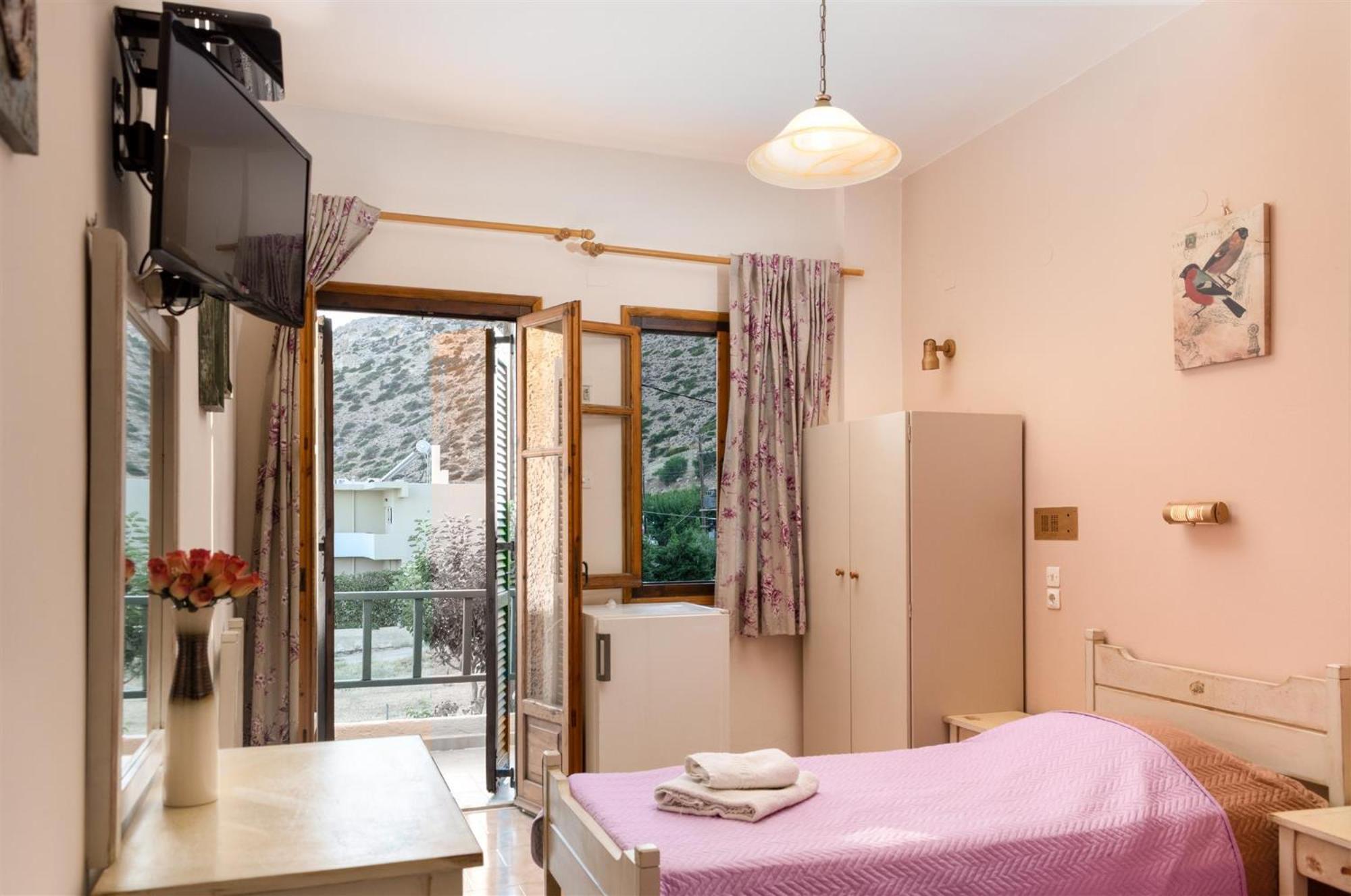 Filia Rooms Matala  Bagian luar foto