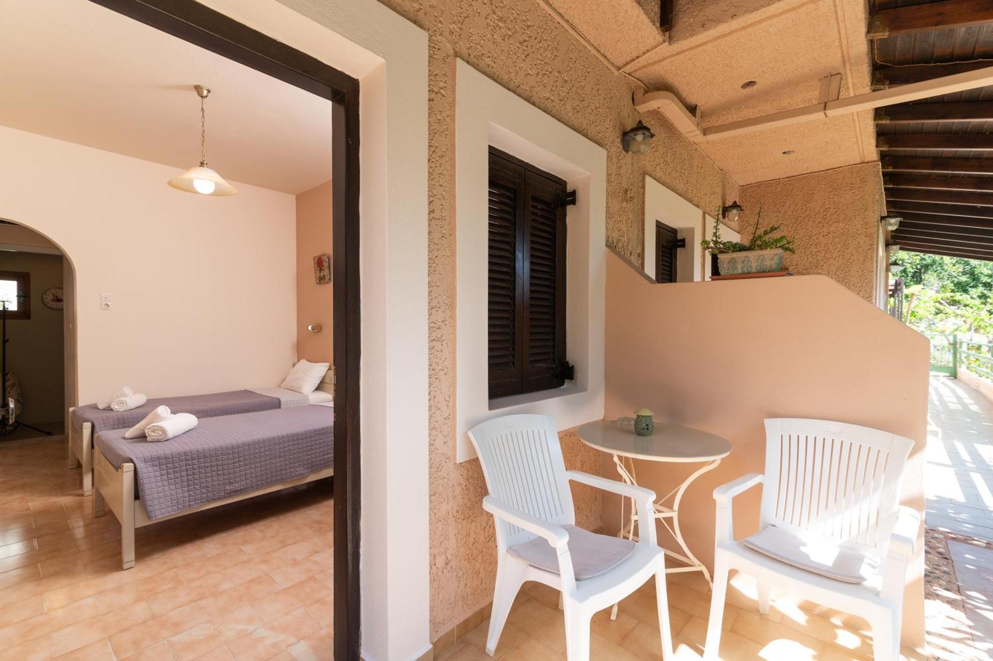 Filia Rooms Matala  Bagian luar foto