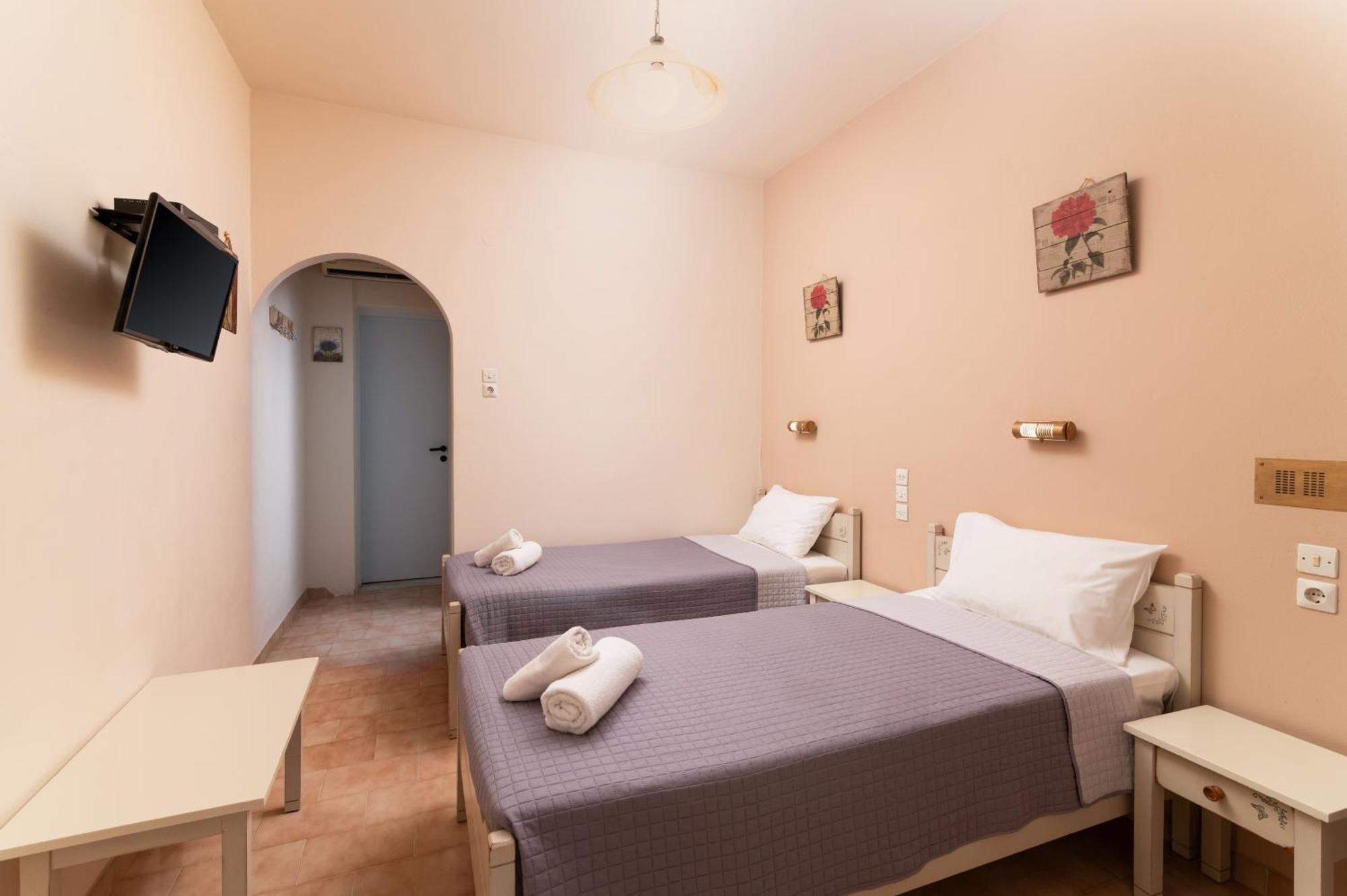 Filia Rooms Matala  Bagian luar foto